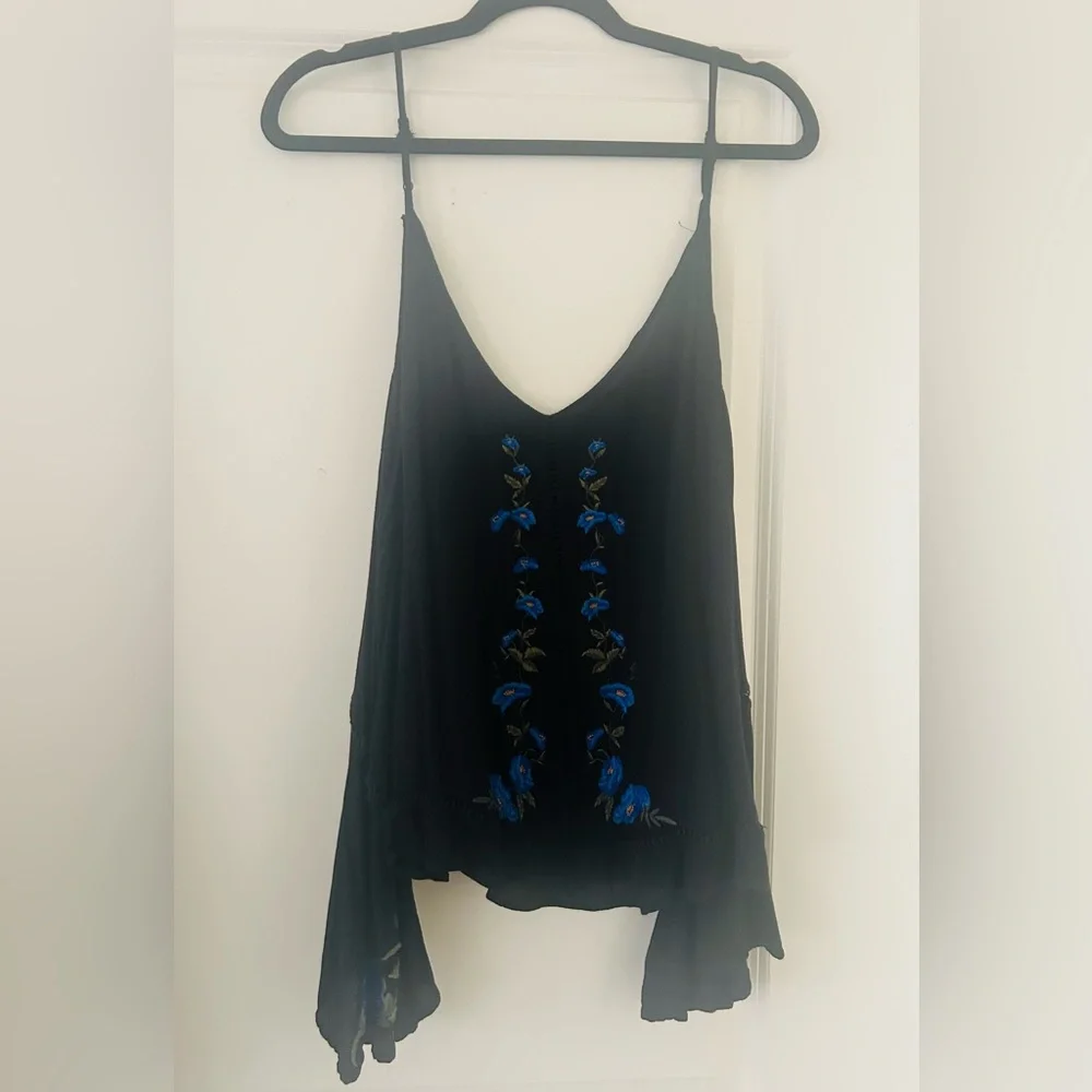 AE Embroidered Top - Picture 4 of 8